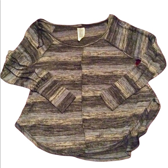 NWOT FREE PEOPLE sweater - Picture 2 of 4